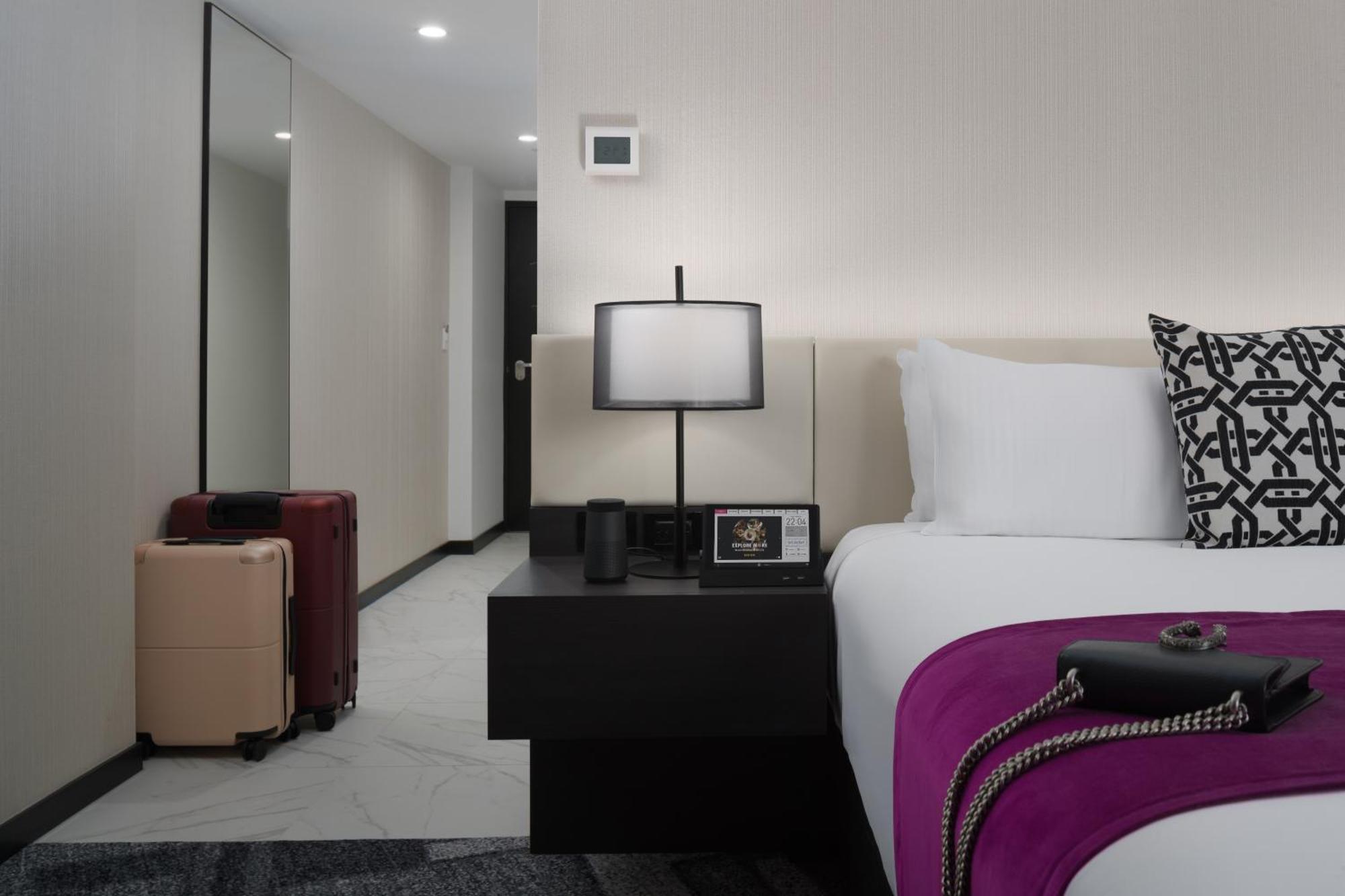 Pullman Centre Hotel 5*